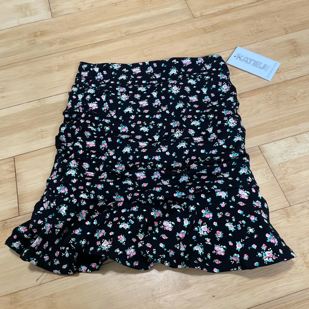 Katie J Aspen Skirt